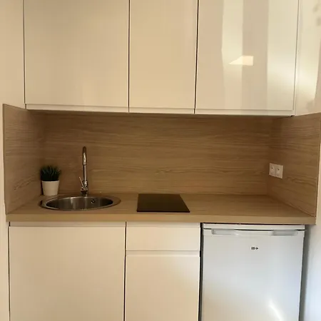 - Palais Des Expositions *